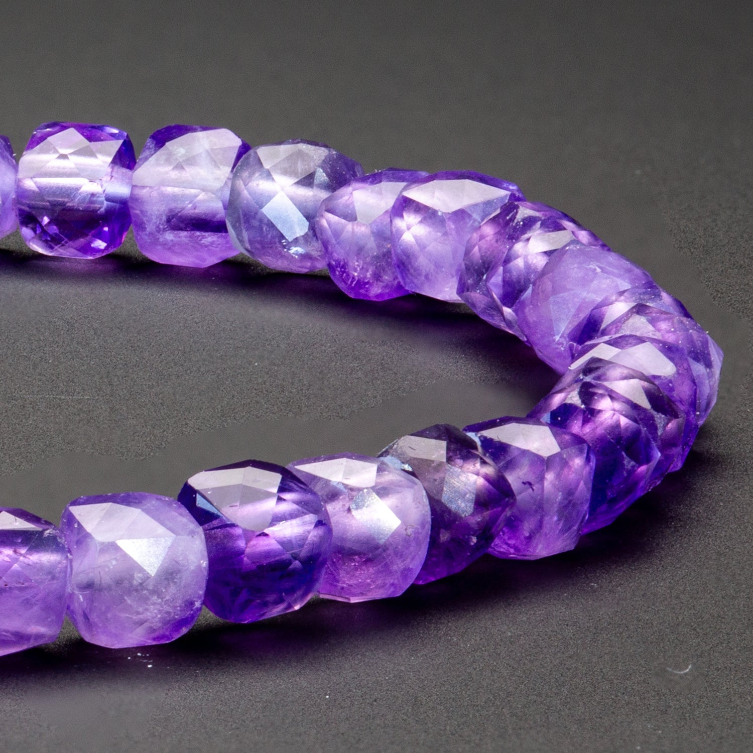 Amethyst und Hämatit matt Armband 4mm-Armband-Set (Februar Geburtsstein) - BONES & BUDDHAS