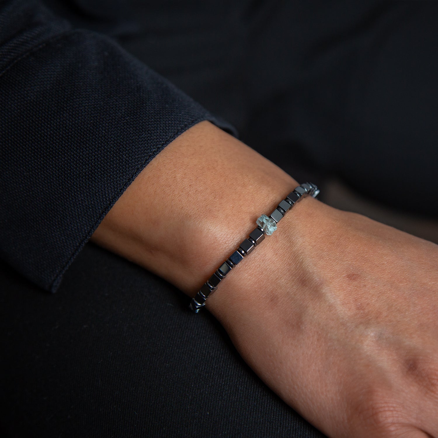 Aquamarine und Hämatit glossy Armband 4mm- März Birthstone - BONES & BUDDHAS