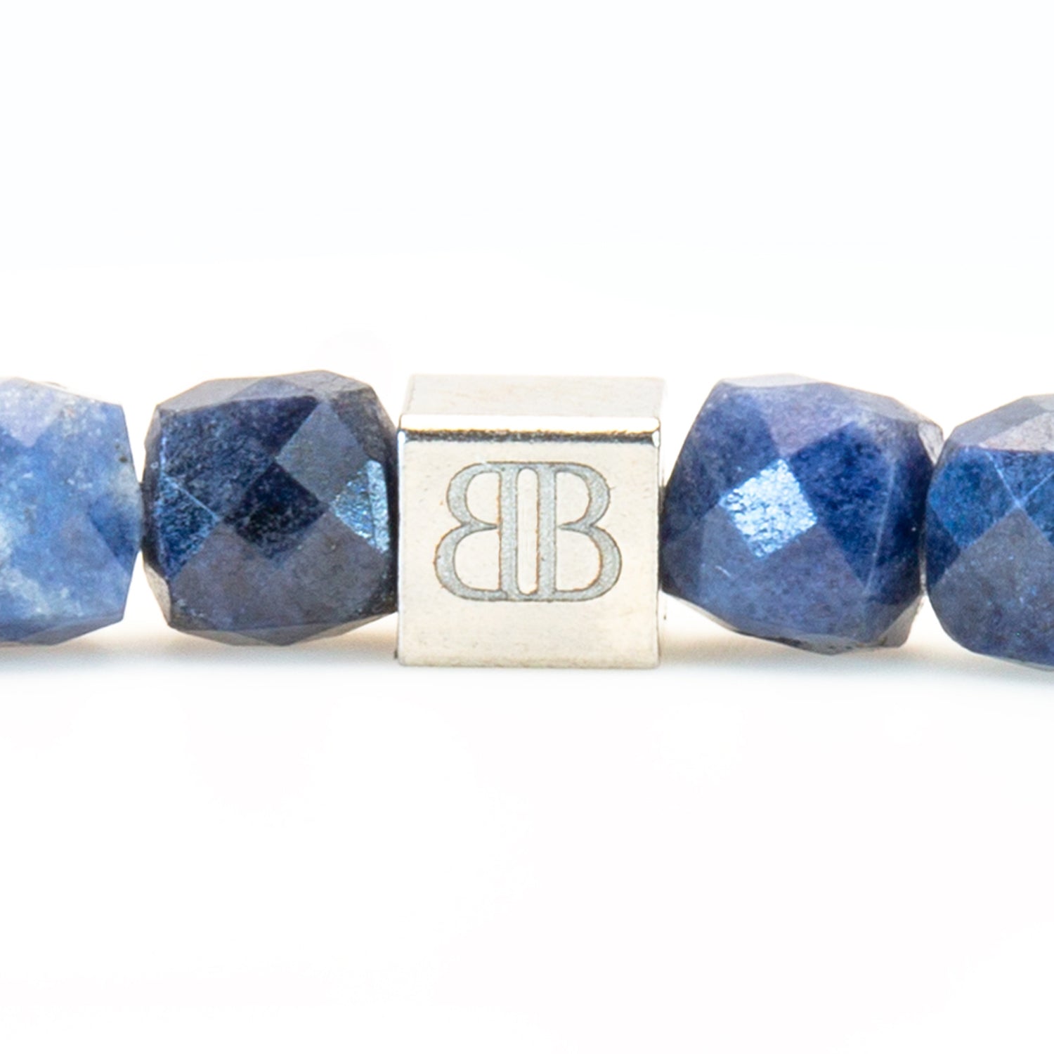 Saphir Cube Armband facettiert 4 mm- September Geburtsstein - BONES & BUDDHAS