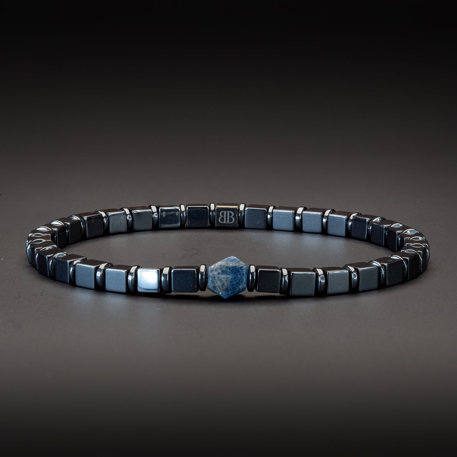 Saphir und Hämatit glossy Armband 4mm- September Birthstone - BONES & BUDDHAS