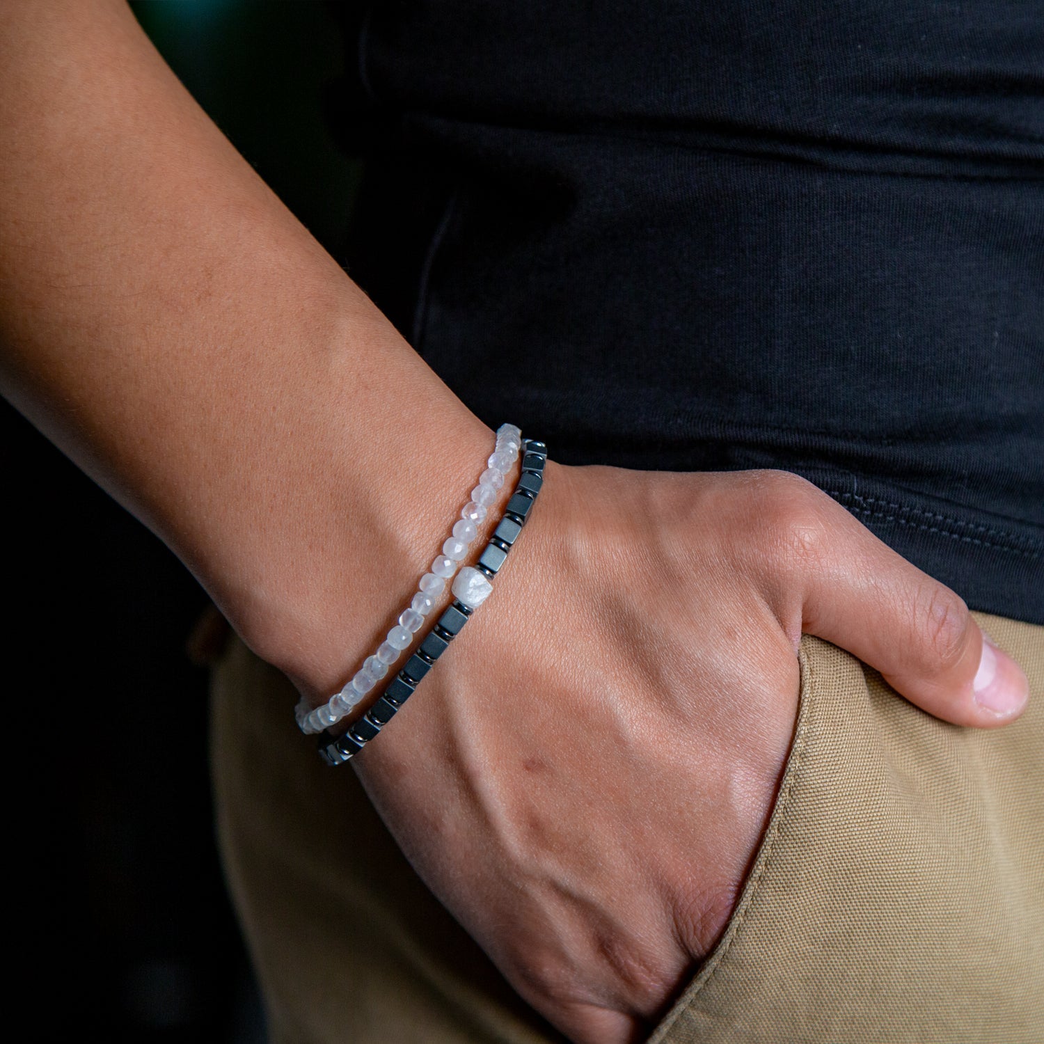 Mondstein und Hämatit matt Armband 4mm-Armband-Set (Juni Geburtsstein) - BONES & BUDDHAS