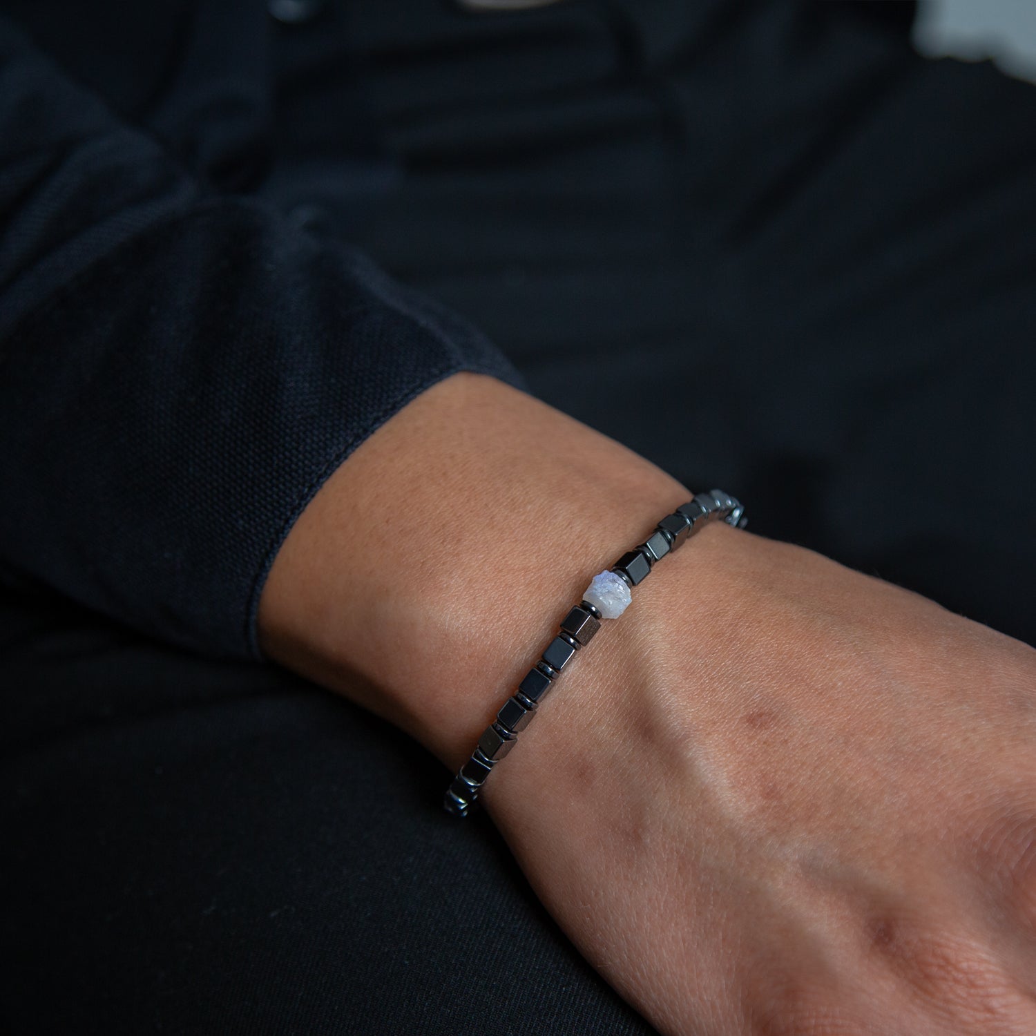 Moonstone und Hämatit glossy Armband 4mm- Juni Birthstone - BONES & BUDDHAS