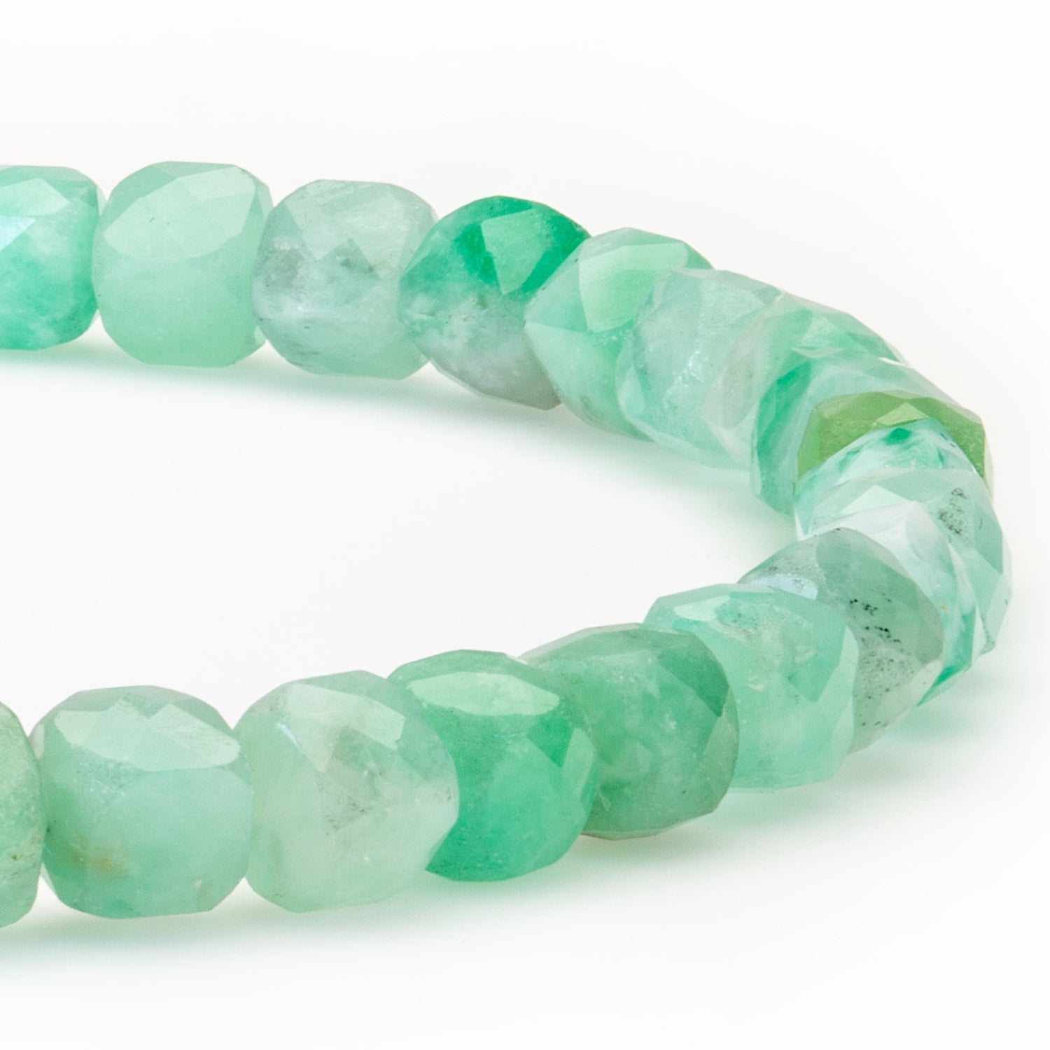 Kolumbianischer Smaragd Cube Armband facettiert 4 mm- Mai Geburtsstein - BONES & BUDDHAS